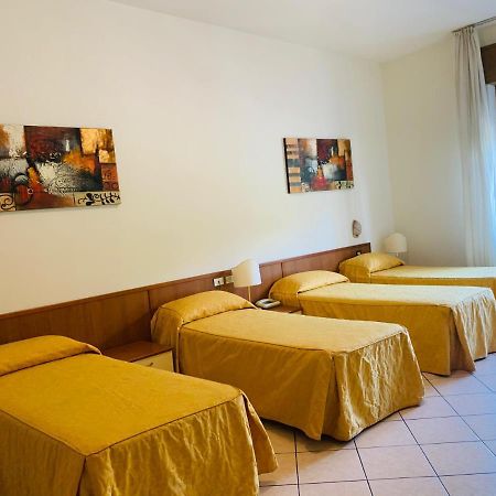 Hotel San Siro Fiera Milánó Kültér fotó