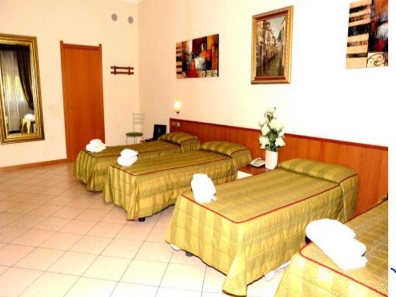 Hotel San Siro Fiera Milánó Kültér fotó