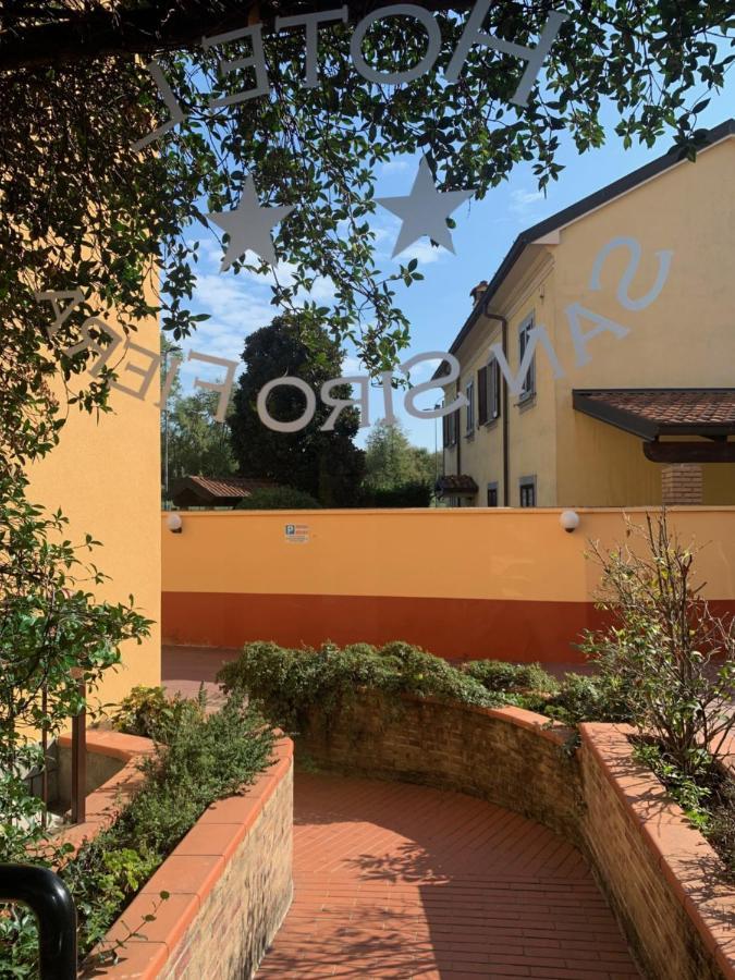 Hotel San Siro Fiera Milánó Kültér fotó