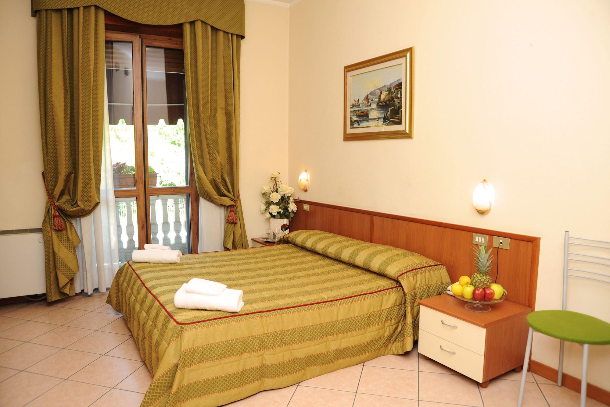 Hotel San Siro Fiera Milánó Kültér fotó