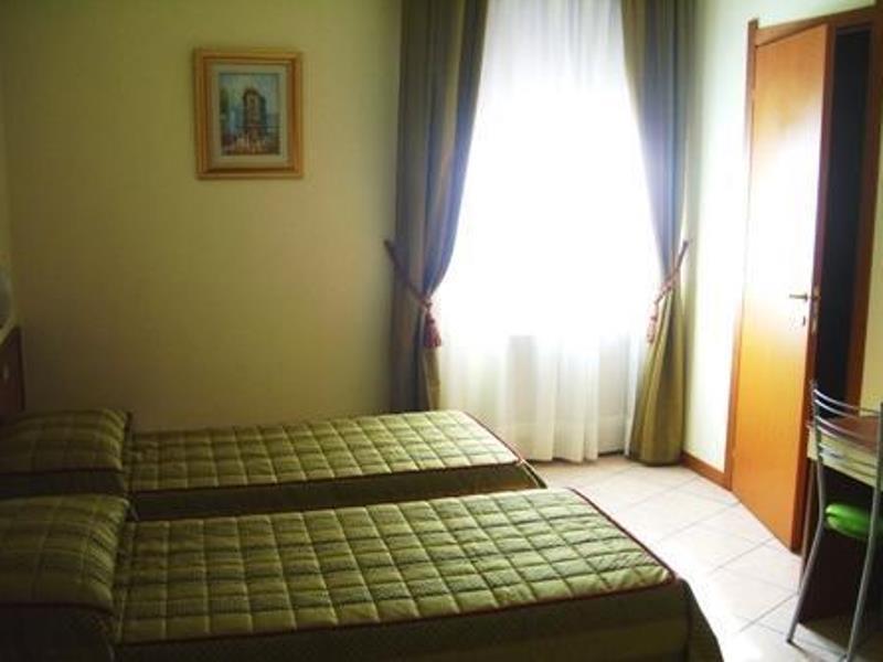Hotel San Siro Fiera Milánó Kültér fotó