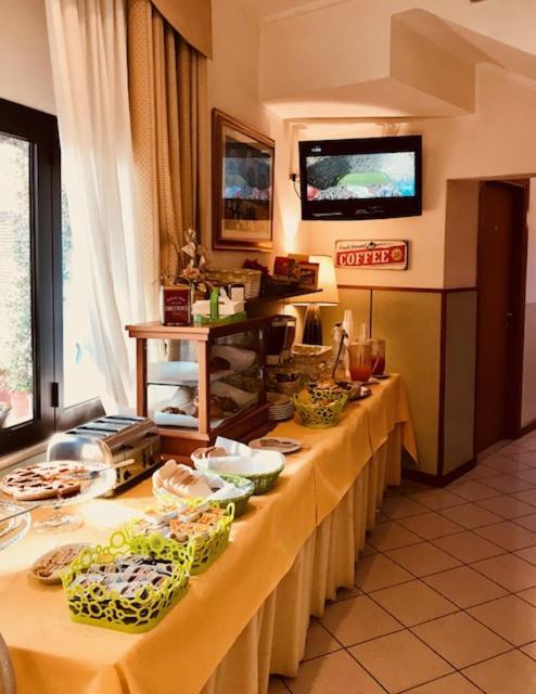Hotel San Siro Fiera Milánó Kültér fotó